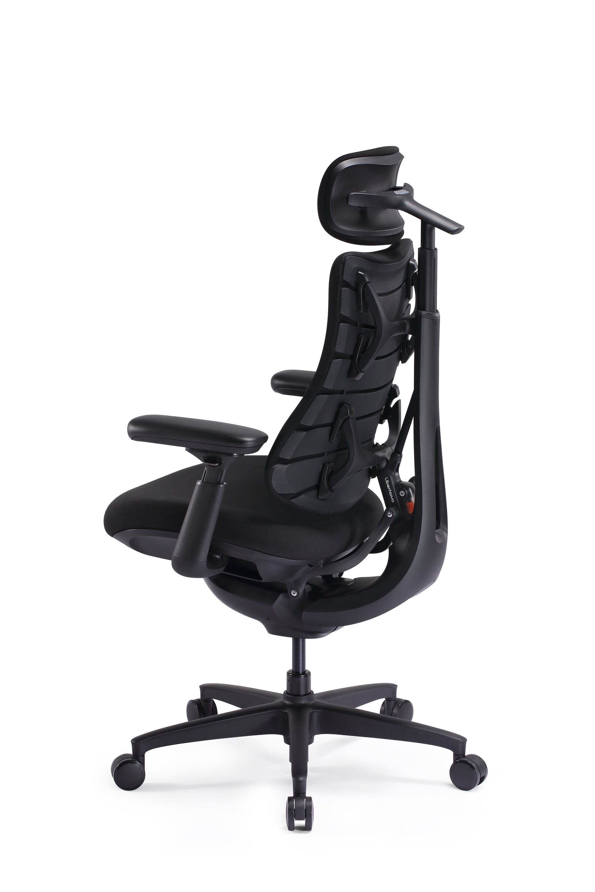 Scaun de birou ergonomic LiberNovo Omni SE Dynamic negru – detaliu brațe reglabile și mecanism